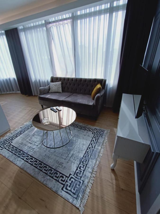 Hola Suites Hotel Istanbul Exterior photo